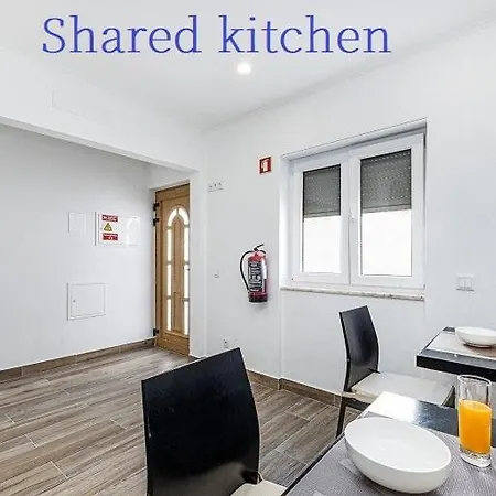 Casa Da Avo - Center - Private Bedrooms 3* 拉哥斯