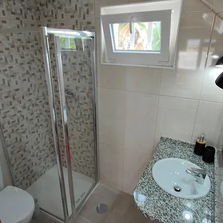 Casa Da Avo - Center - Private Bedrooms