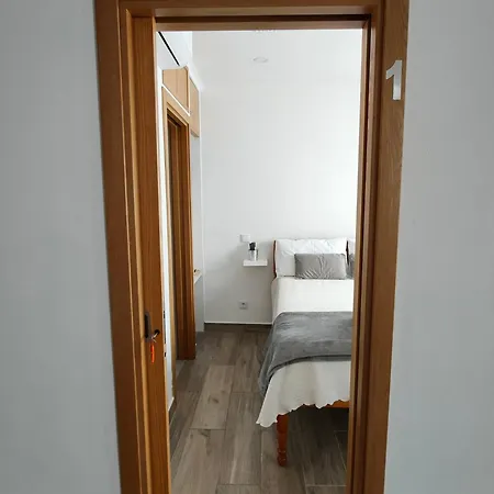 Casa Da Avo - Center - Private Bedrooms Gæstehus