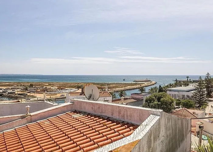 게스트하우스 Casa Da Avo - Center - Private Bedrooms 3*