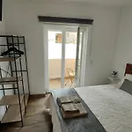 Casa Da Avo - Center - Private Bedrooms 3*
