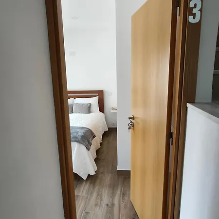 Guest house Casa Da Avo - Center - Private Bedrooms Lagos